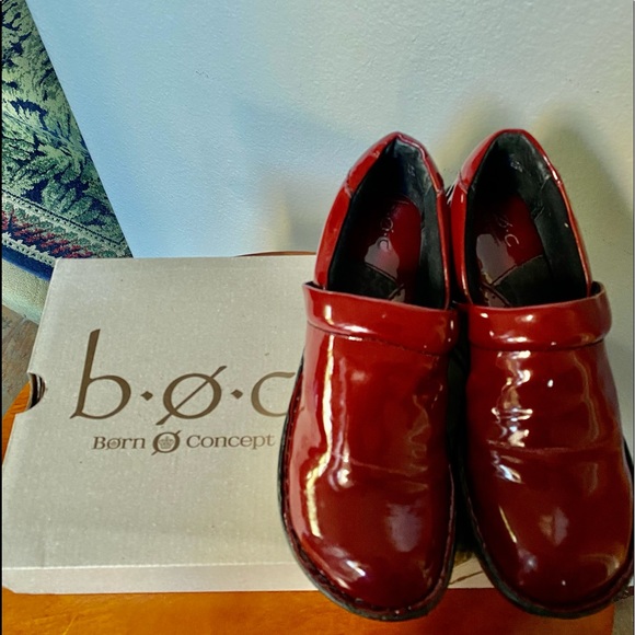 ♥️ BORN  OF CONCEPT BOC MAROON SHINY SOFT  LEATHER SHOES - Picture 4 of 8